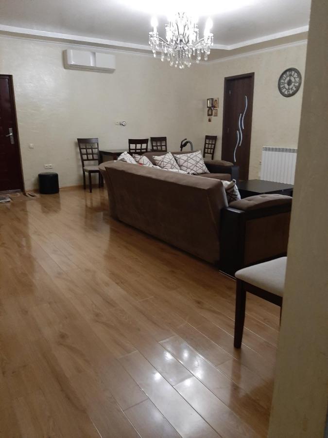 Mindia'S Apartment バトゥーミ エクステリア 写真