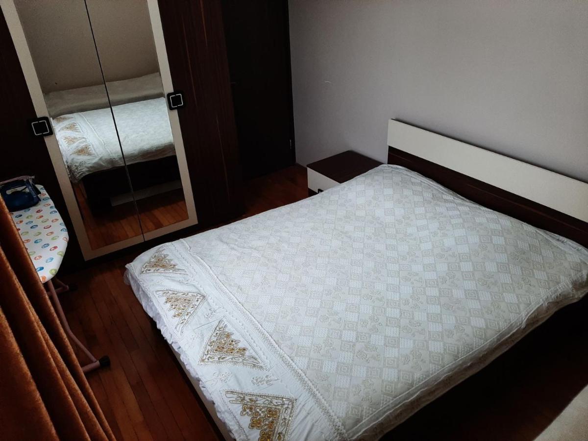 Mindia'S Apartment バトゥーミ エクステリア 写真
