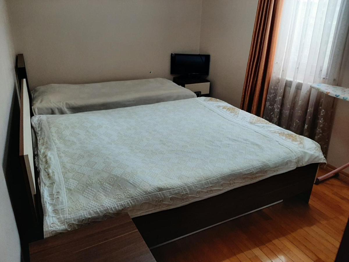 Mindia'S Apartment バトゥーミ エクステリア 写真